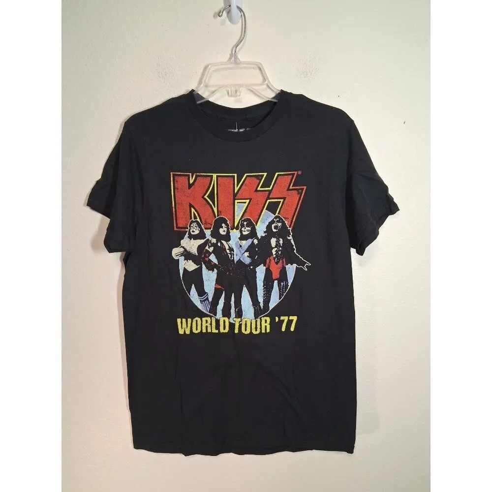 NWT Kiss T-Shirt World Tour '77 Retro Y2K Band Tee Crew Neck Short Sleeve Medium